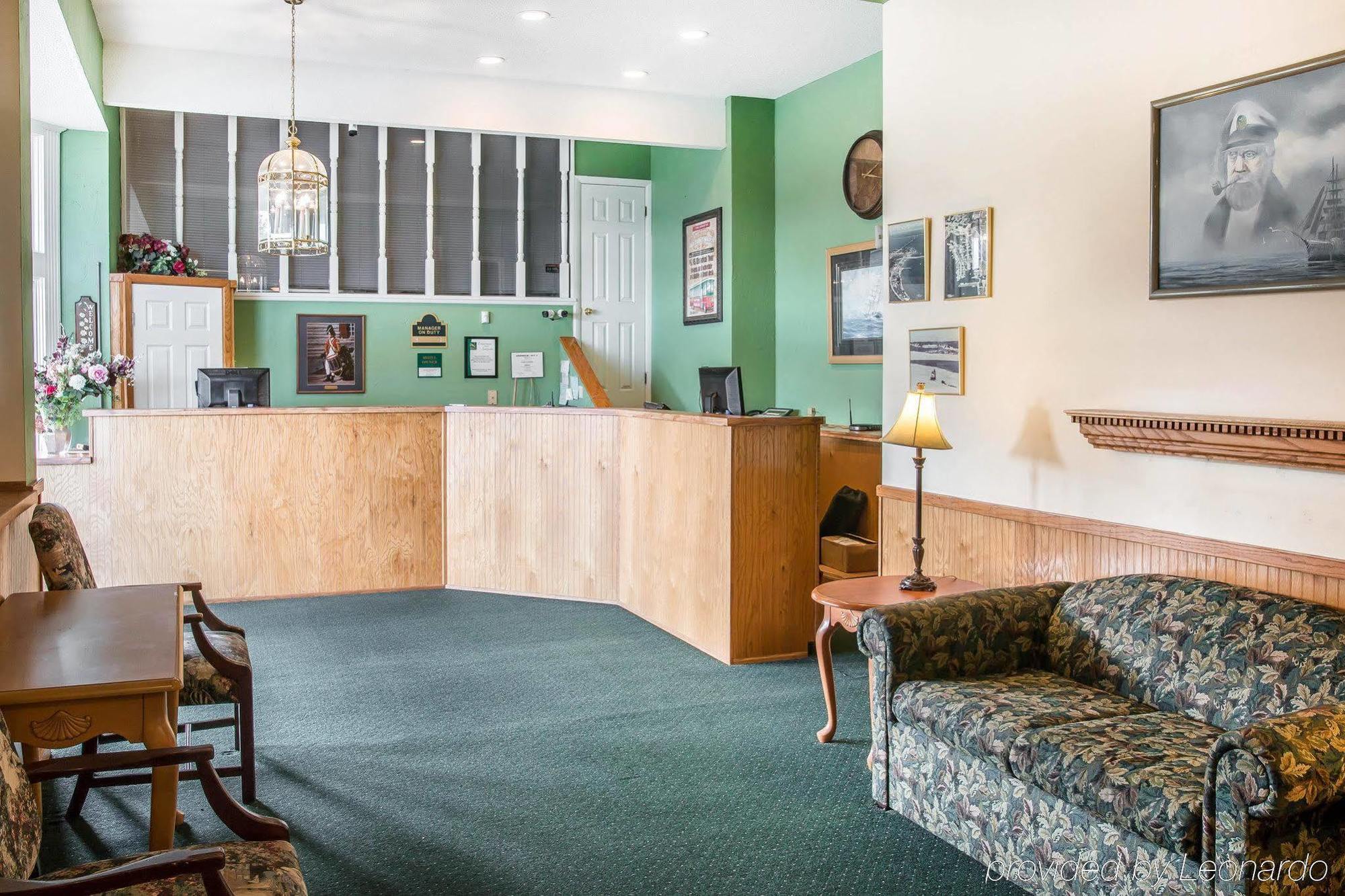 Quality & Mackinaw Beachfront