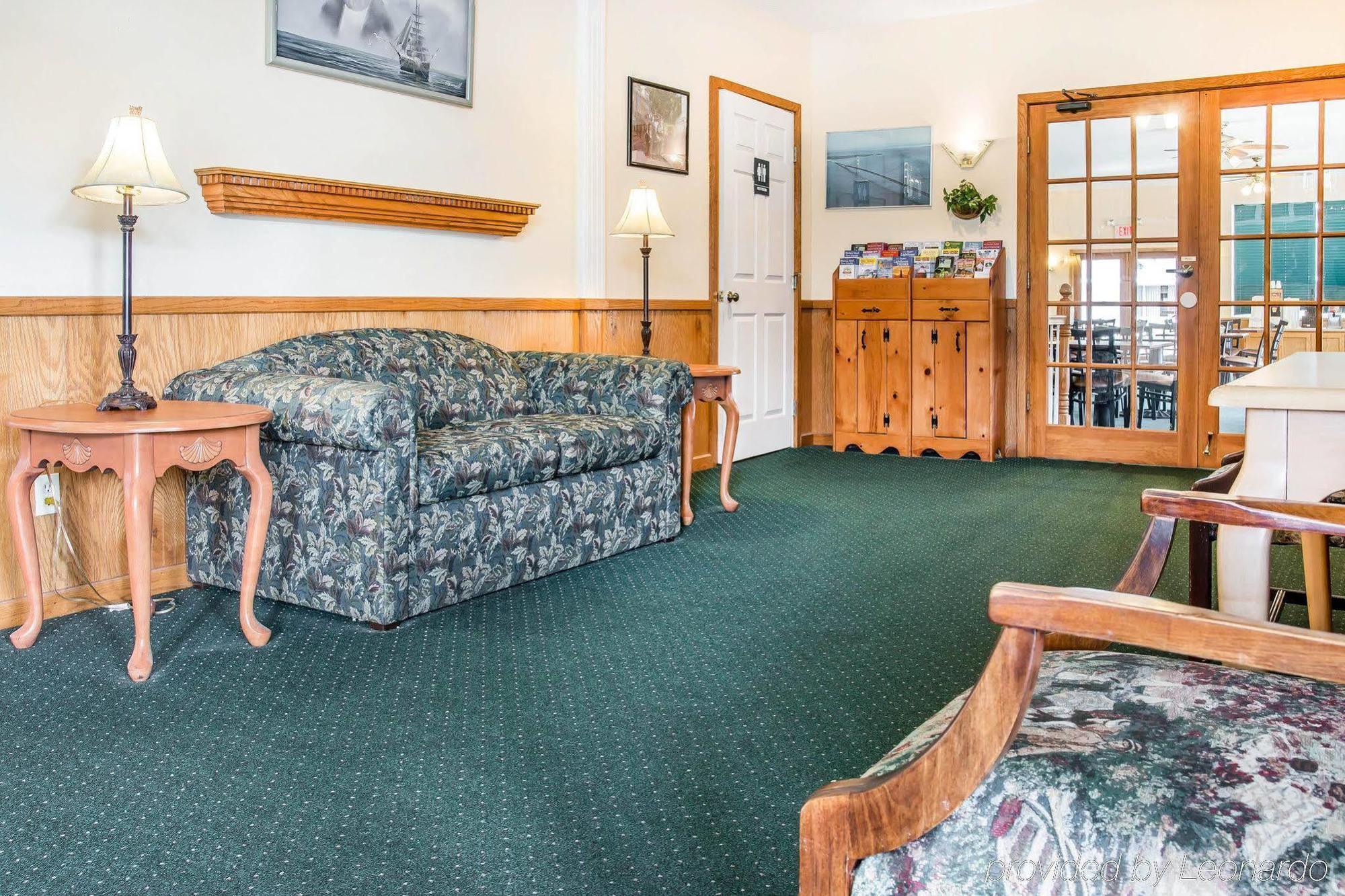 Quality & Mackinaw Beachfront