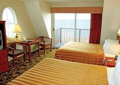 Quality & Mackinaw Beachfront Mackinaw City